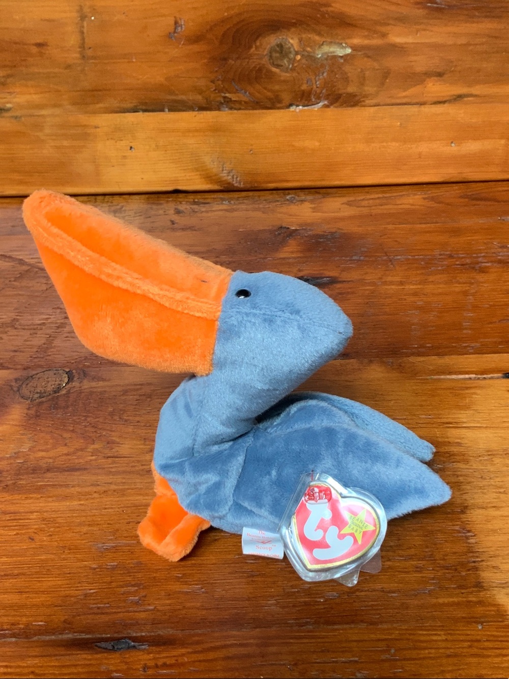Ty 1996 Beanie Babies Scoop Gray and Orange Pelican Plush with Tag protector